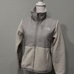 The North Face Women's Light Gray Ski Jacket